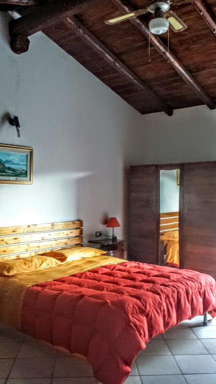 Su Trabi B&B Fluminimaggiore Kültér fotó