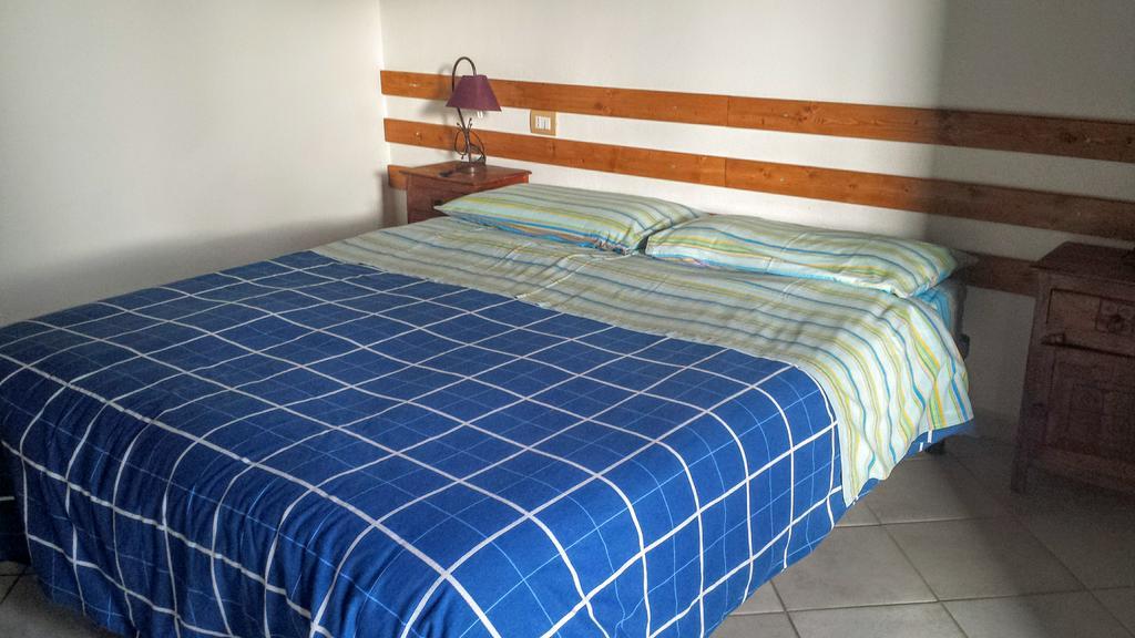 Su Trabi B&B Fluminimaggiore Kültér fotó